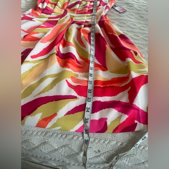 NEW! Vince Camuto Vibrant Tropical Mini Dress Women’s Size 6 - Picture 10 of 16